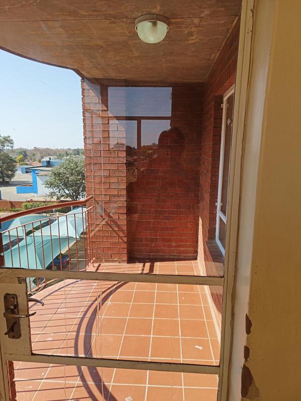 To Let 2 Bedroom Property for Rent in Die Wilgers Gauteng