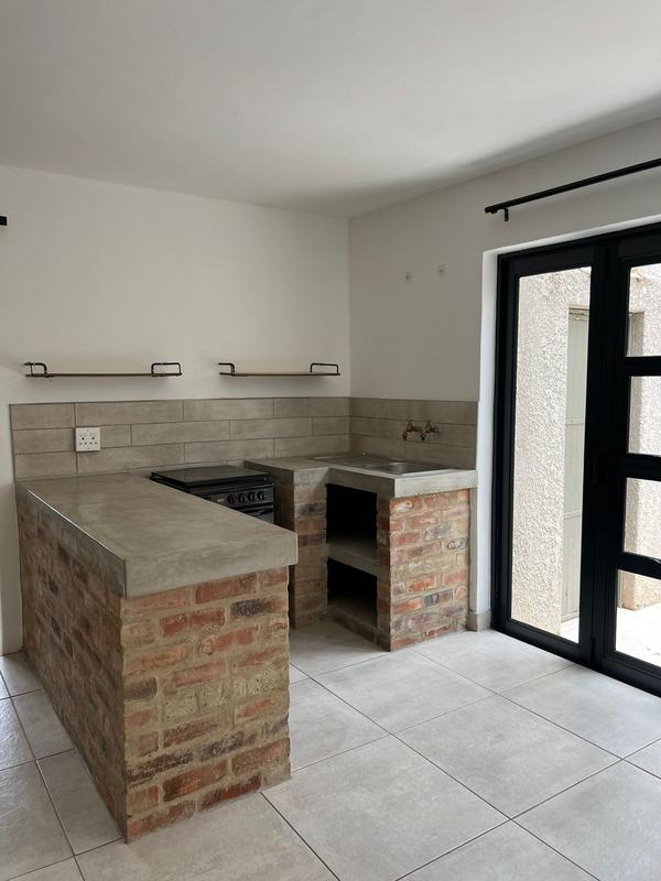 To Let 1 Bedroom Property for Rent in Lynnwood Manor Gauteng