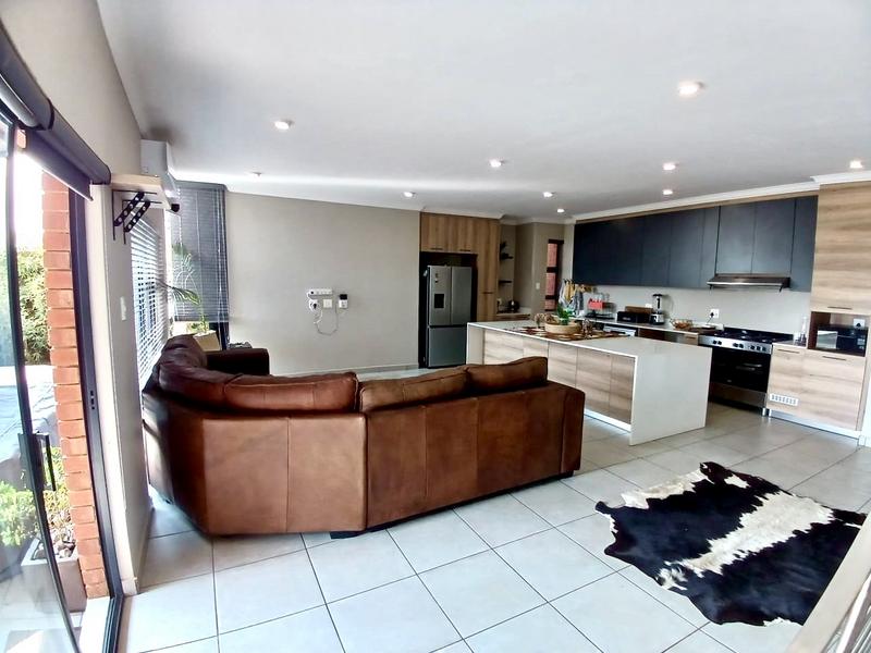 3 Bedroom Property for Sale in Silver Lakes Gauteng