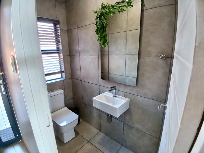 3 Bedroom Property for Sale in Silver Lakes Gauteng