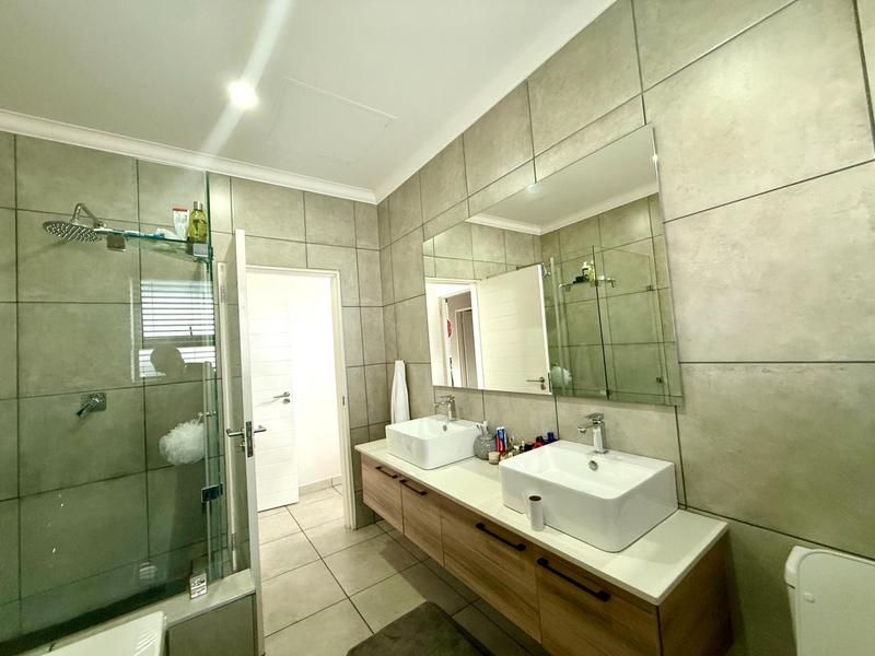 3 Bedroom Property for Sale in Silver Lakes Gauteng