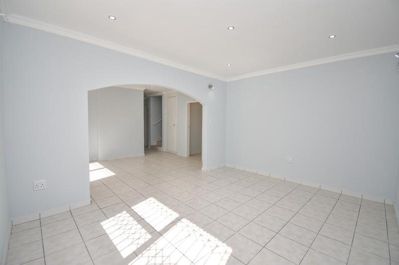 4 Bedroom Property for Sale in Sunninghill Gauteng