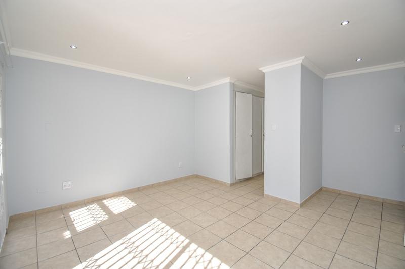 4 Bedroom Property for Sale in Sunninghill Gauteng