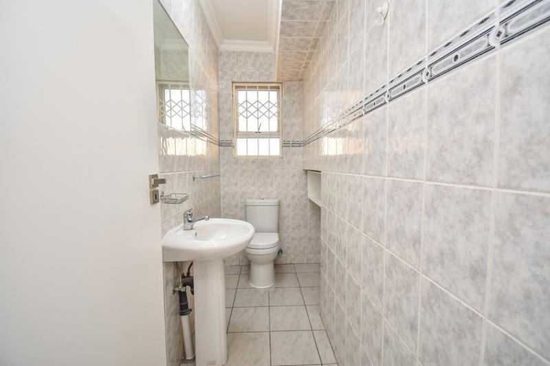 4 Bedroom Property for Sale in Sunninghill Gauteng