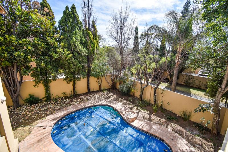4 Bedroom Property for Sale in Sunninghill Gauteng