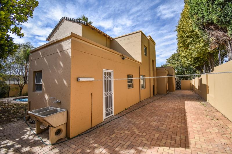4 Bedroom Property for Sale in Sunninghill Gauteng