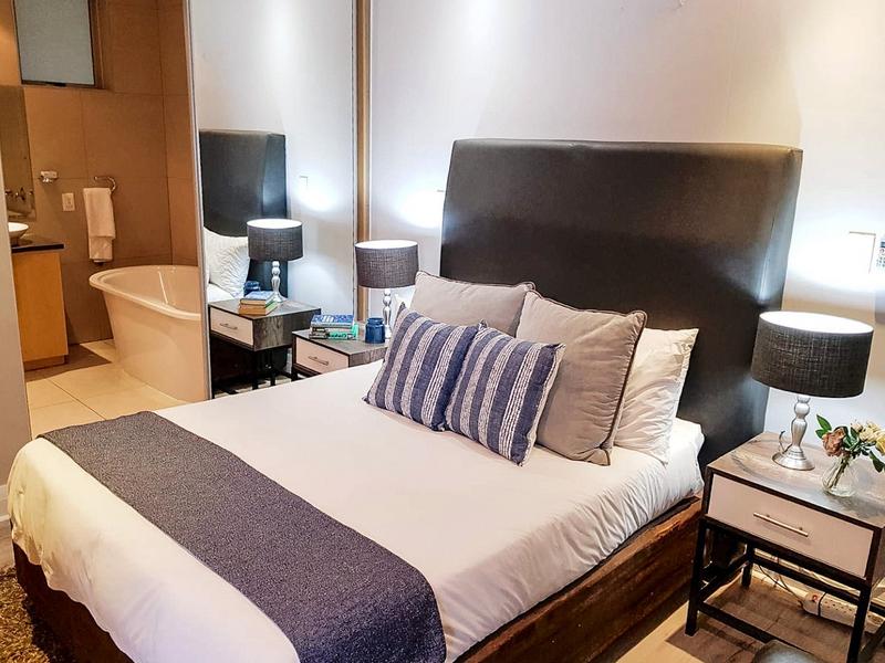 1 Bedroom Property for Sale in Sandown Gauteng