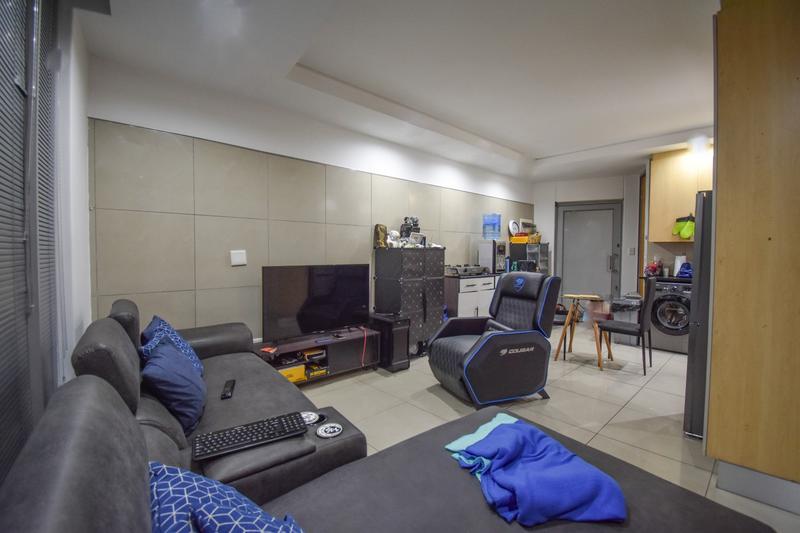 1 Bedroom Property for Sale in Sandton Central Gauteng