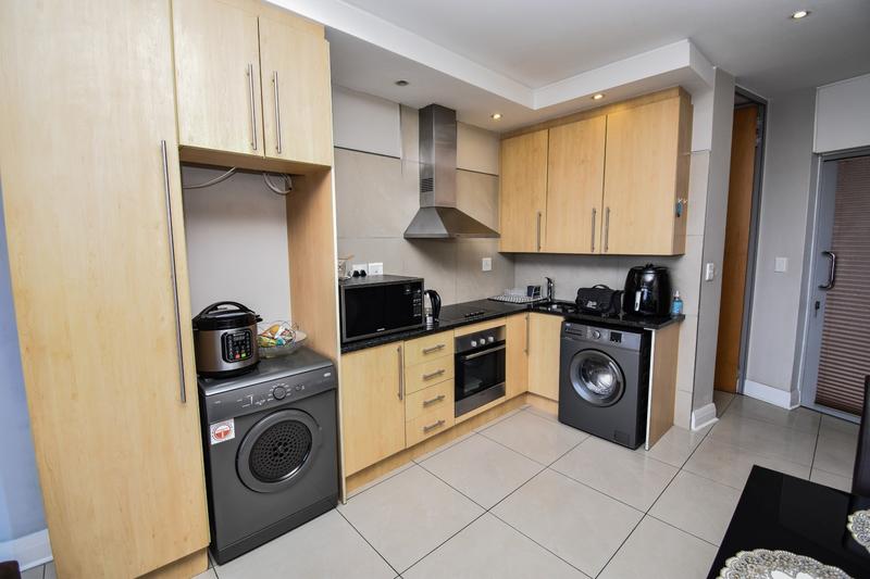 1 Bedroom Property for Sale in Sandton Central Gauteng