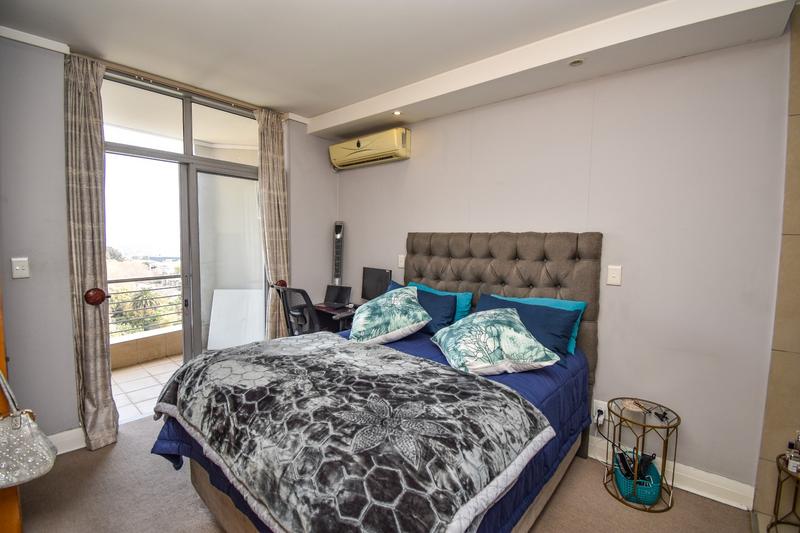 1 Bedroom Property for Sale in Sandton Central Gauteng