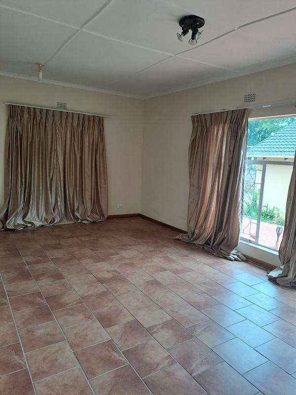 To Let 4 Bedroom Property for Rent in Montgomery Park Gauteng