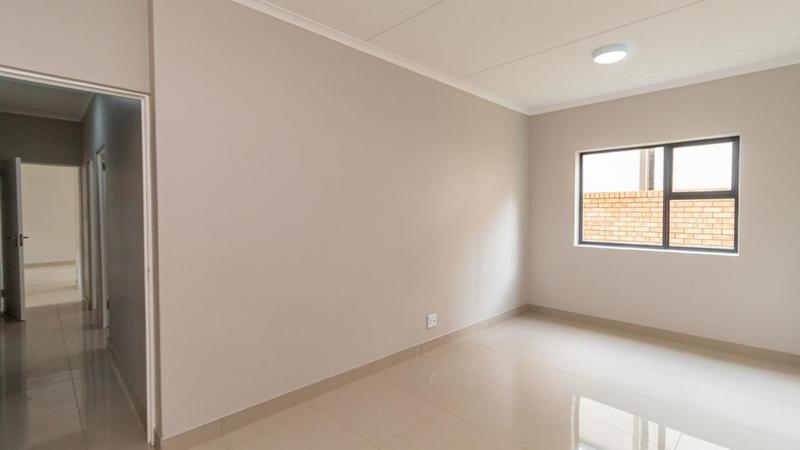 To Let 3 Bedroom Property for Rent in Erasmia Gauteng