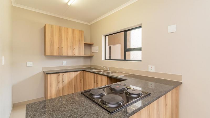 To Let 2 Bedroom Property for Rent in Erasmia Gauteng