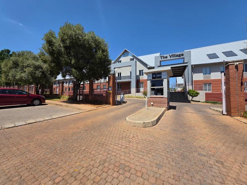 To Let commercial Property for Rent in Faerie Glen Gauteng