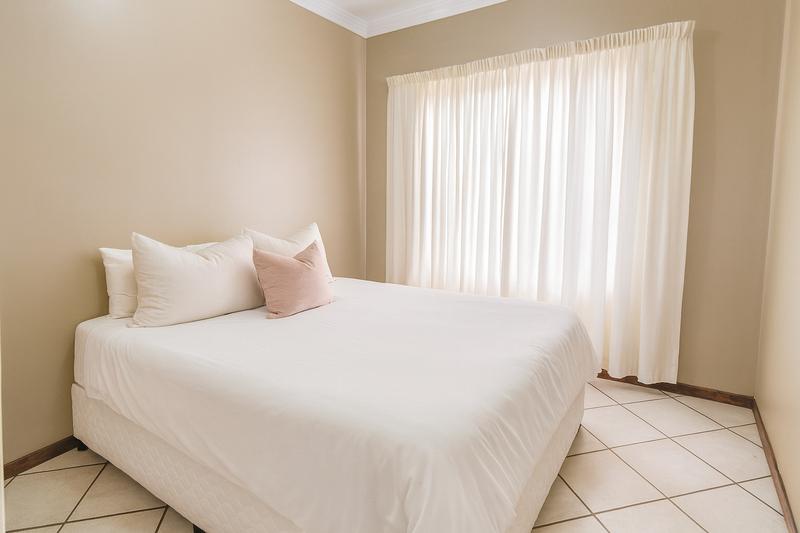 2 Bedroom Property for Sale in Monavoni Gauteng