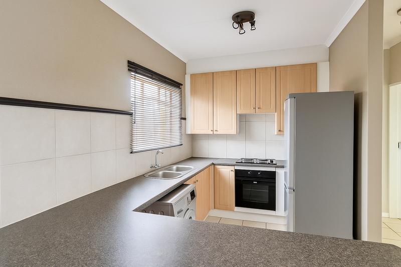 2 Bedroom Property for Sale in Monavoni Gauteng