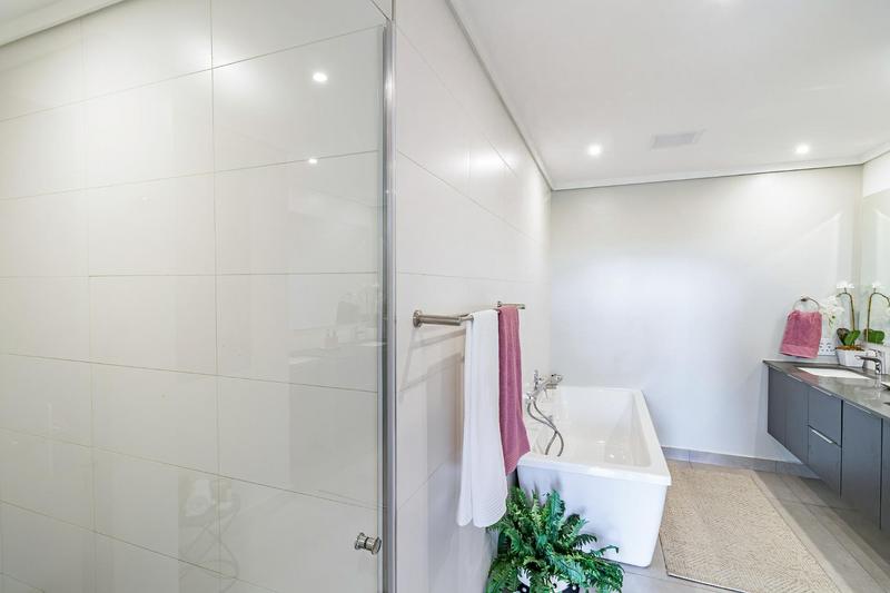 3 Bedroom Property for Sale in Midstream Estate Gauteng