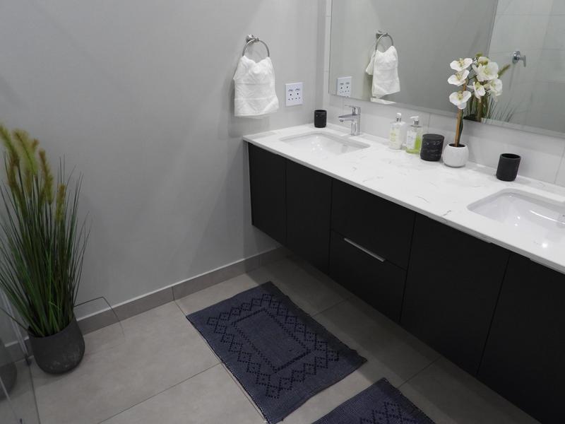 3 Bedroom Property for Sale in Midstream Estate Gauteng