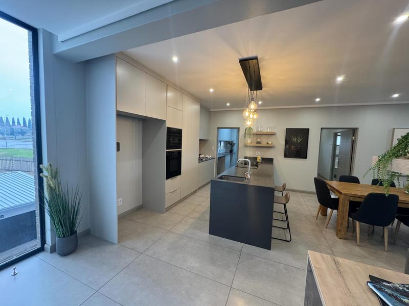 3 Bedroom Property for Sale in Midstream Estate Gauteng