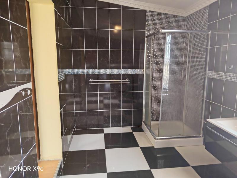 3 Bedroom Property for Sale in Roodepoort Gauteng
