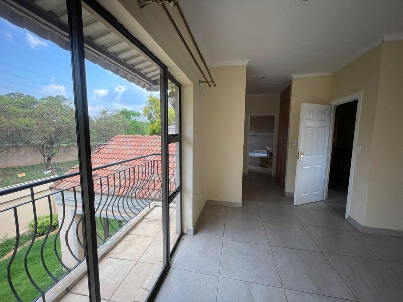 To Let 3 Bedroom Property for Rent in Lynnwood Glen Gauteng
