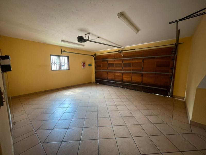 To Let 3 Bedroom Property for Rent in Lynnwood Glen Gauteng