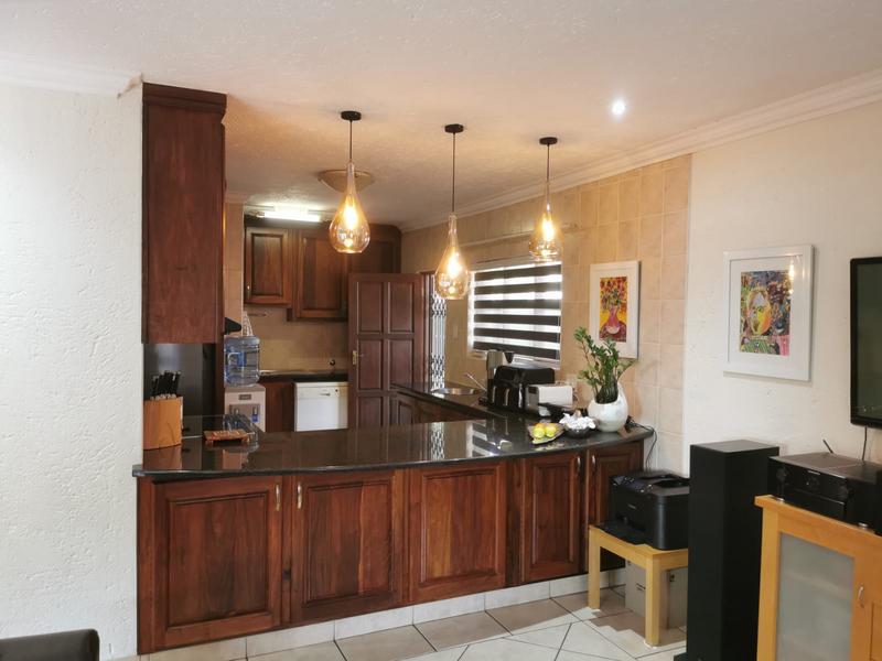 To Let 4 Bedroom Property for Rent in Newlands Gauteng