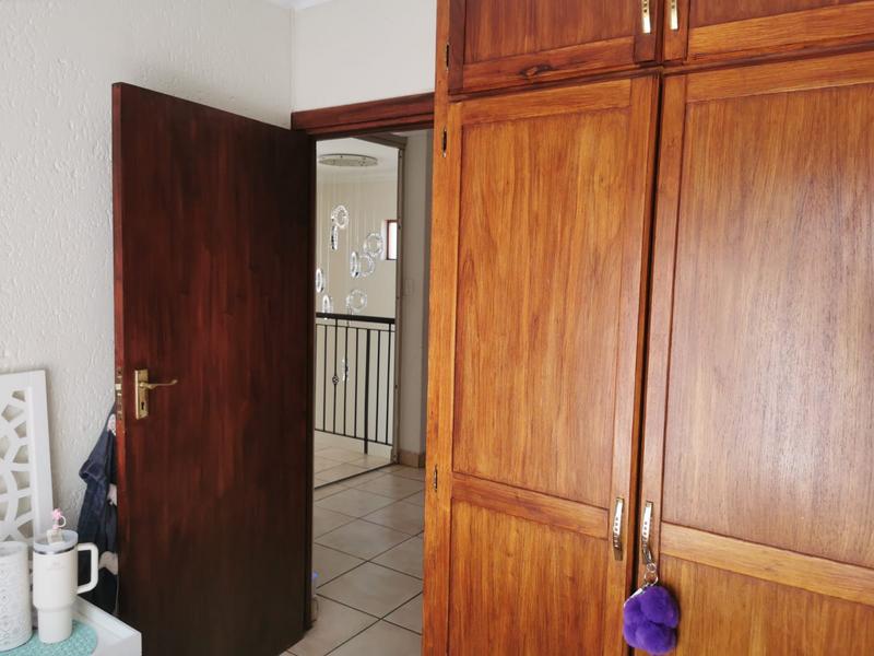 To Let 4 Bedroom Property for Rent in Newlands Gauteng