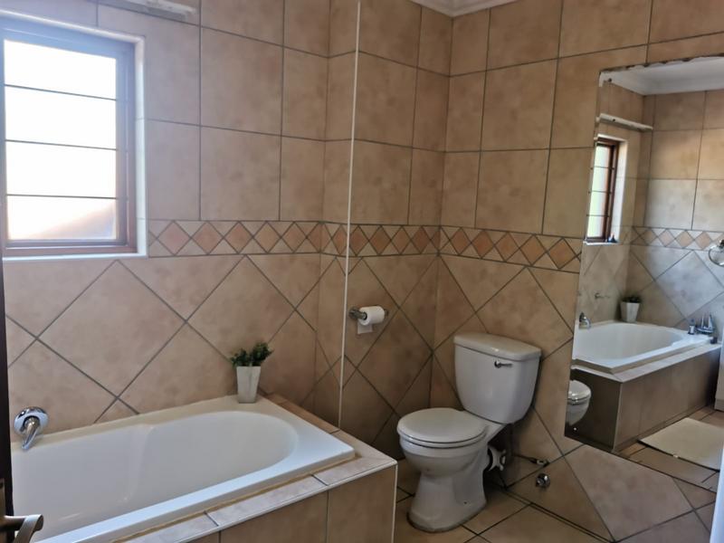 To Let 4 Bedroom Property for Rent in Newlands Gauteng