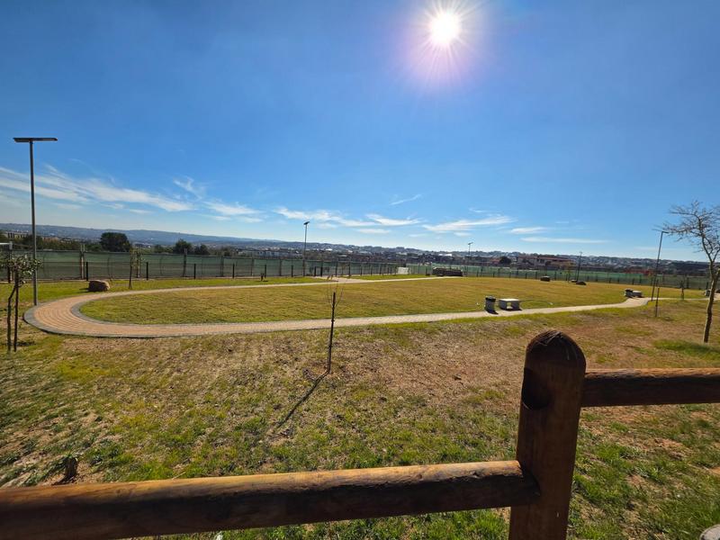 2 Bedroom Property for Sale in Mooikloof Gauteng