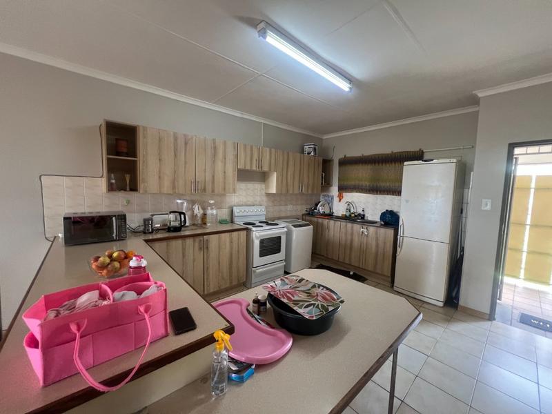 2 Bedroom Property for Sale in Pretoria North Gauteng