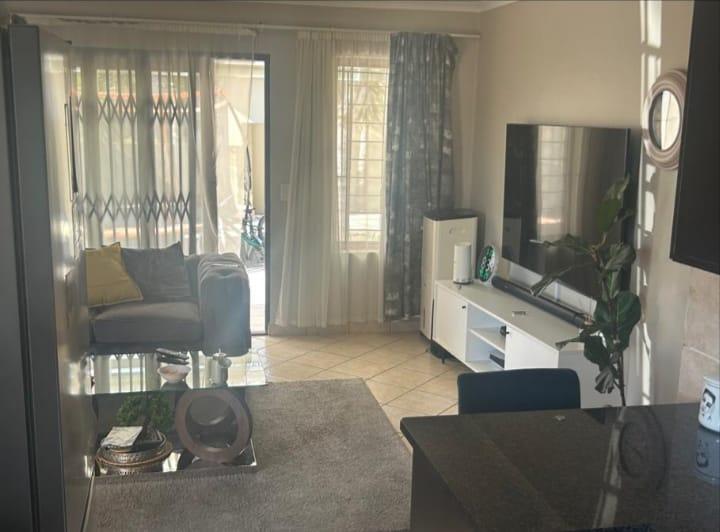 To Let 2 Bedroom Property for Rent in The Reeds Gauteng