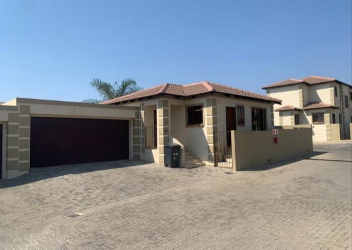 To Let 2 Bedroom Property for Rent in The Reeds Gauteng