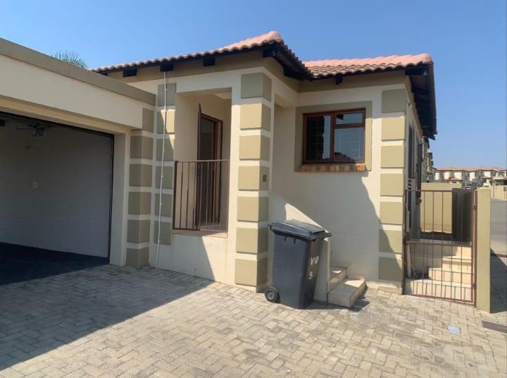 To Let 2 Bedroom Property for Rent in The Reeds Gauteng