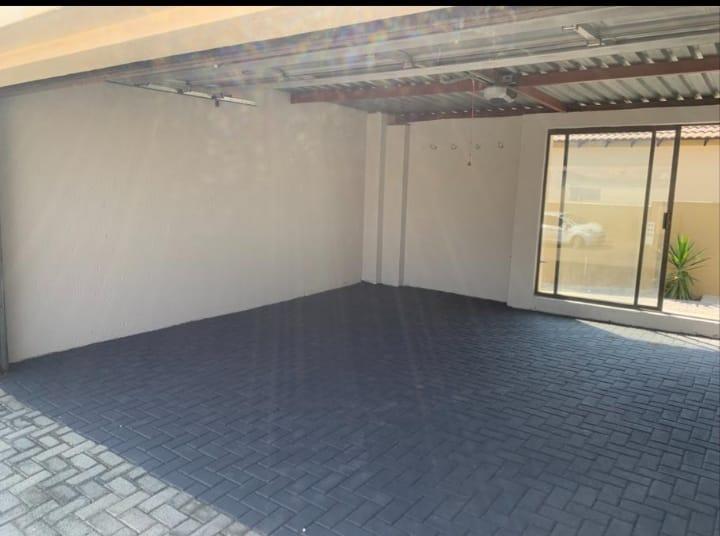 To Let 2 Bedroom Property for Rent in The Reeds Gauteng