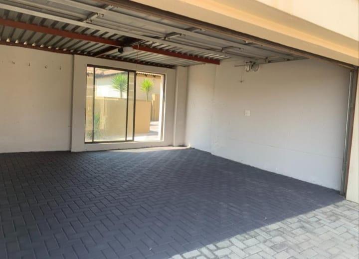To Let 2 Bedroom Property for Rent in The Reeds Gauteng