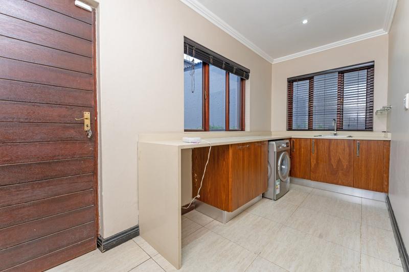 To Let 3 Bedroom Property for Rent in Eagle Trace Estate Gauteng