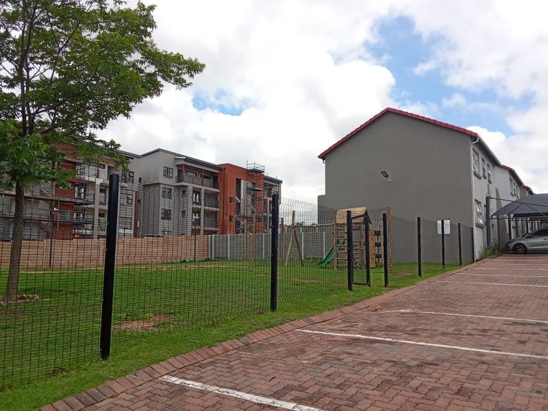 2 Bedroom Property for Sale in Vorna Valley Gauteng
