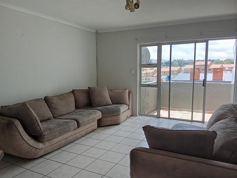 2 Bedroom Property for Sale in Vorna Valley Gauteng