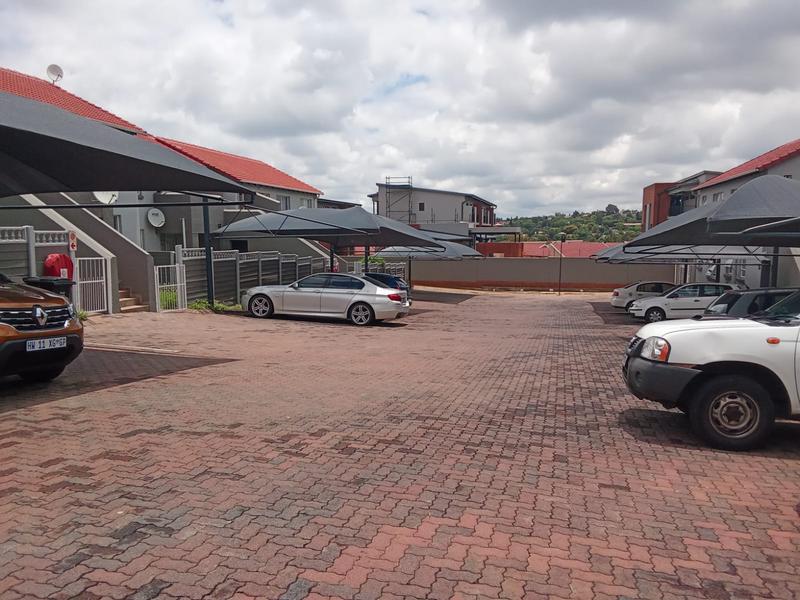 2 Bedroom Property for Sale in Vorna Valley Gauteng