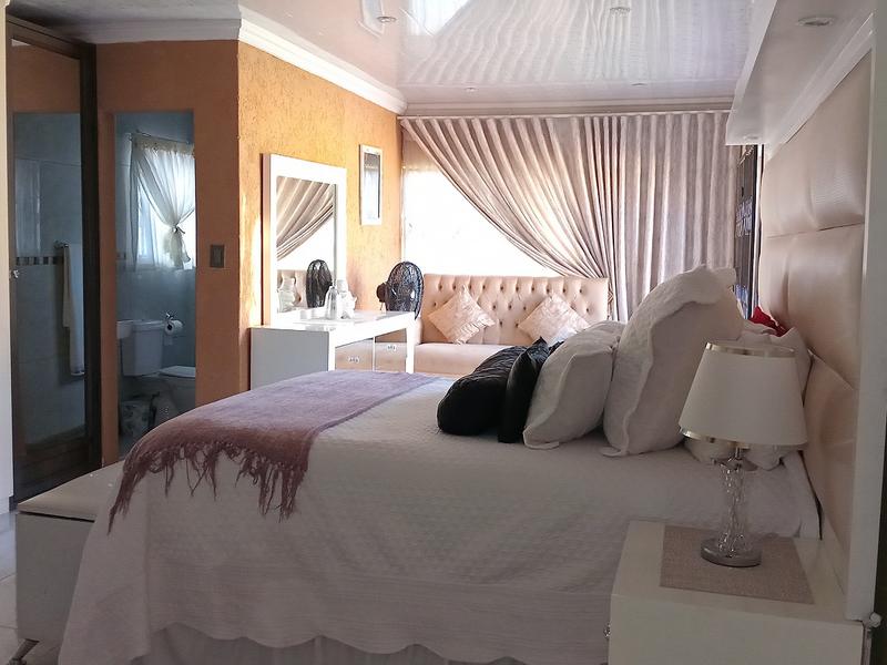 3 Bedroom Property for Sale in Vanderbijlpark CE 4 Gauteng