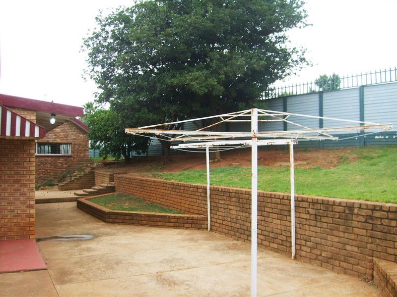 To Let 4 Bedroom Property for Rent in Rant En Dal Gauteng
