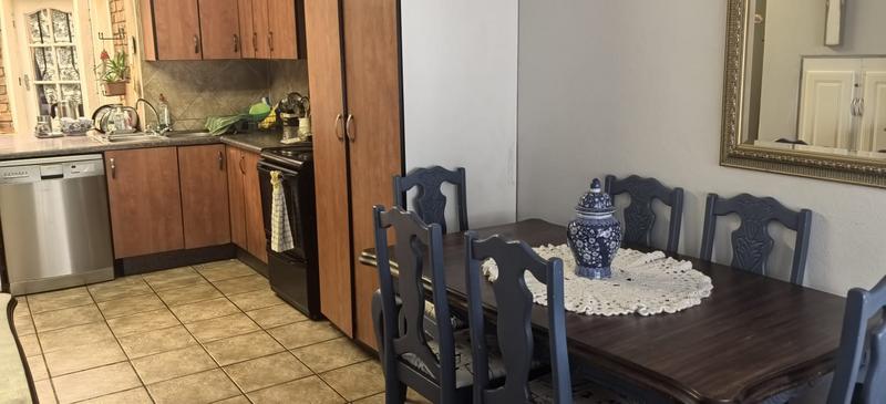 4 Bedroom Property for Sale in Florida Gauteng