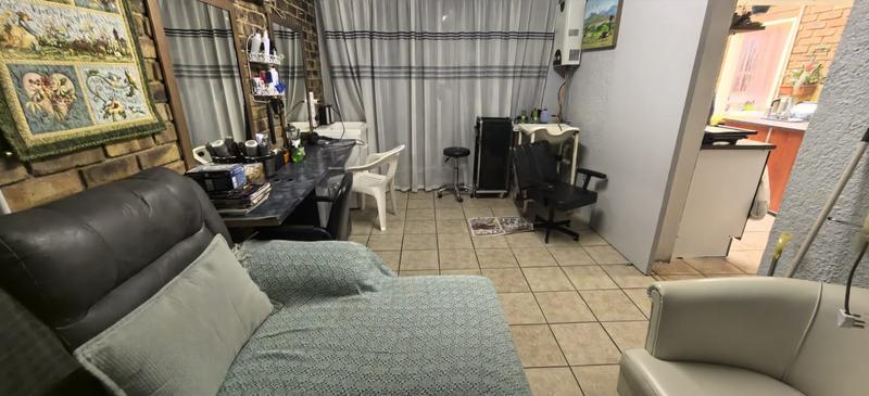 4 Bedroom Property for Sale in Florida Gauteng