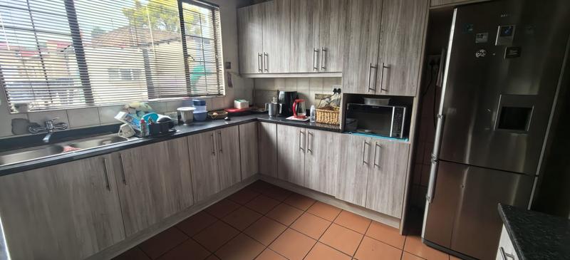 3 Bedroom Property for Sale in Roodepoort Central Gauteng
