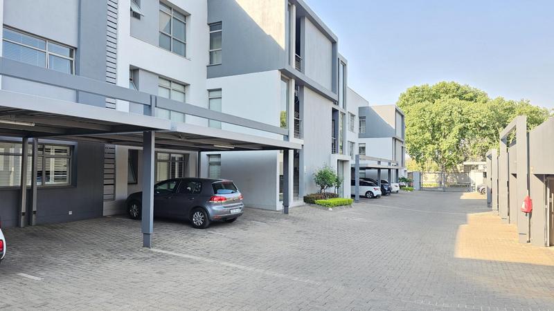 To Let 3 Bedroom Property for Rent in Oaklands Gauteng