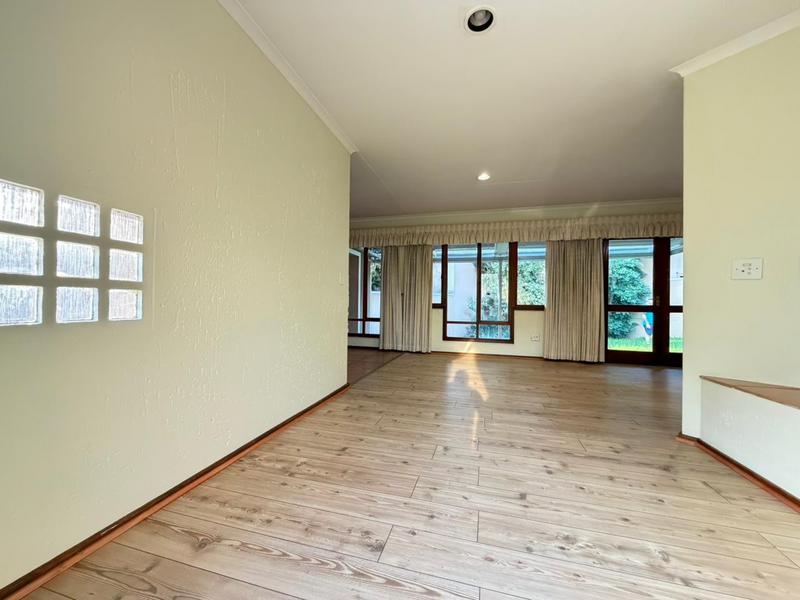 To Let 3 Bedroom Property for Rent in Waterkloof Ridge Gauteng