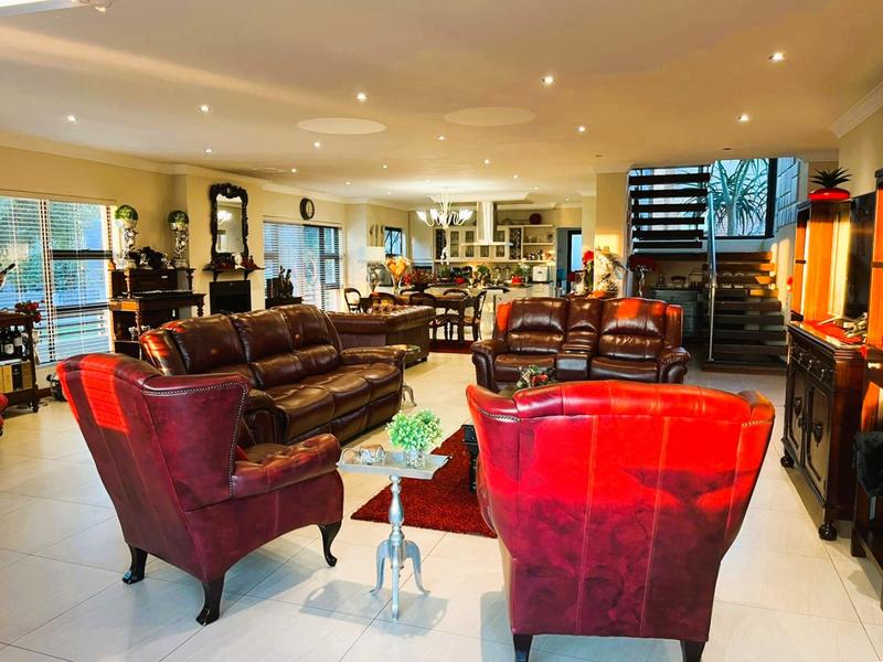 4 Bedroom Property for Sale in Copperleaf Estate Gauteng