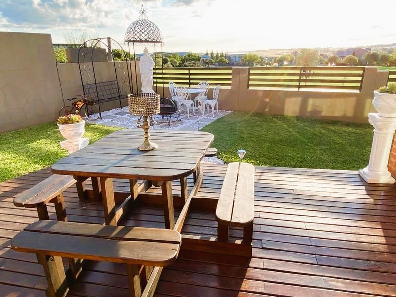 4 Bedroom Property for Sale in Copperleaf Estate Gauteng