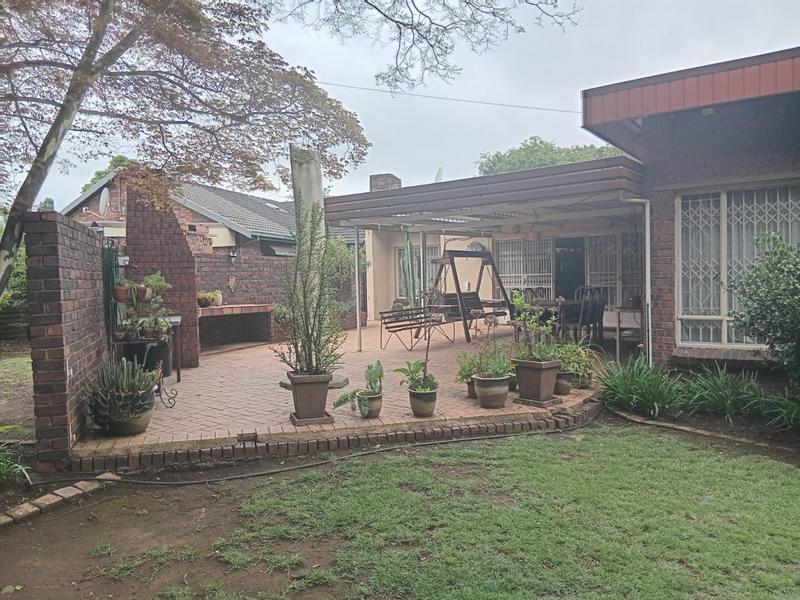 3 Bedroom Property for Sale in Wierda Park Gauteng